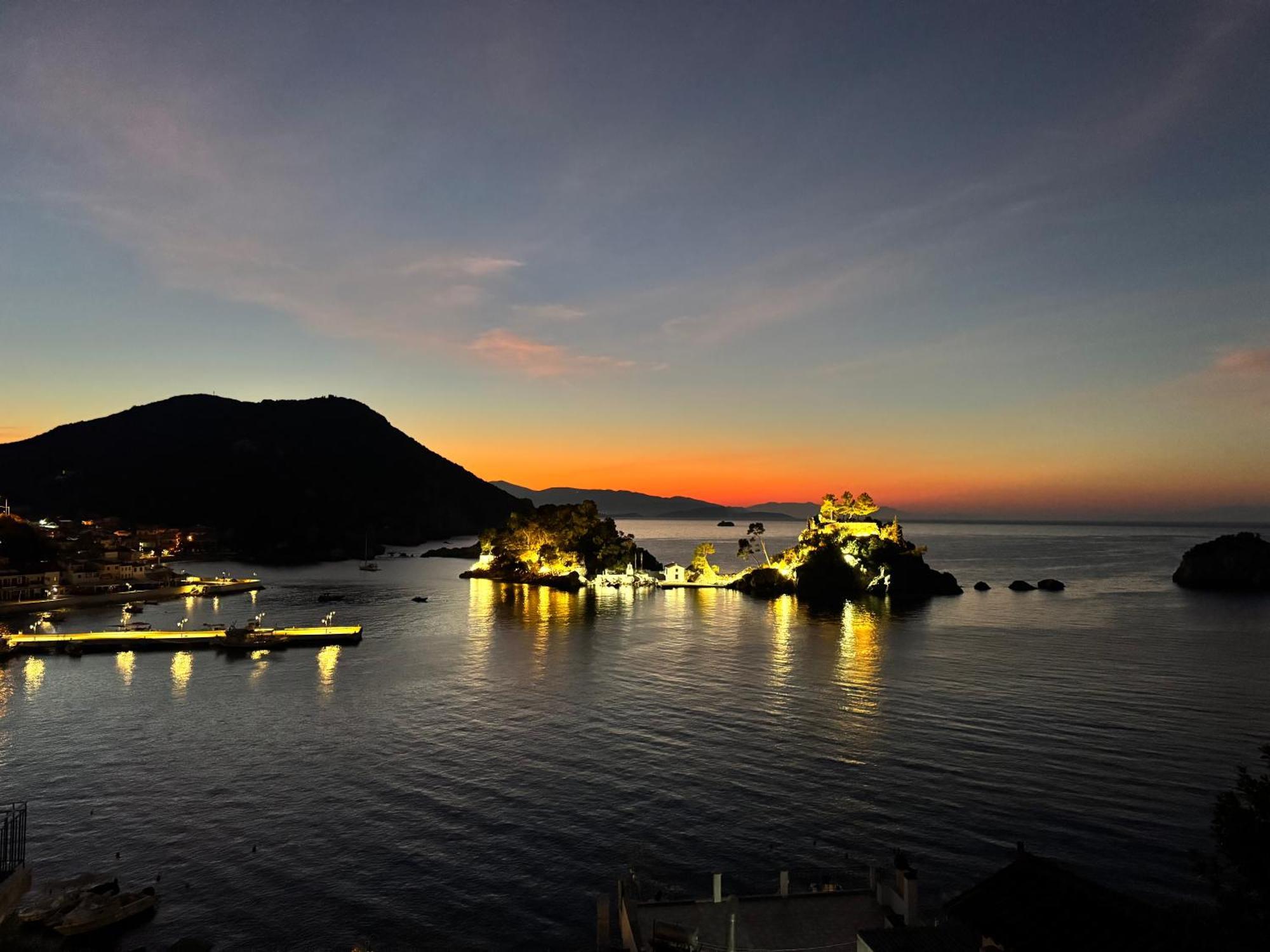 Sunrise House Hotel Parga Exterior photo